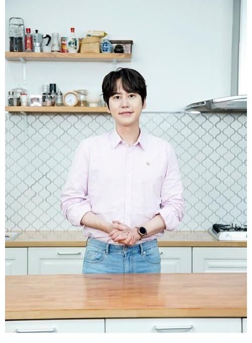 圭賢|Superjunior成員圭賢攜手白宗元出席電視節(jié)目發(fā)布會