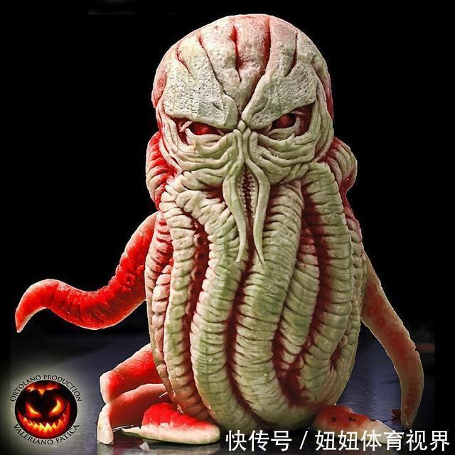 权力的游戏|他把西瓜雕刻成各种形象,画面让人毛骨悚然