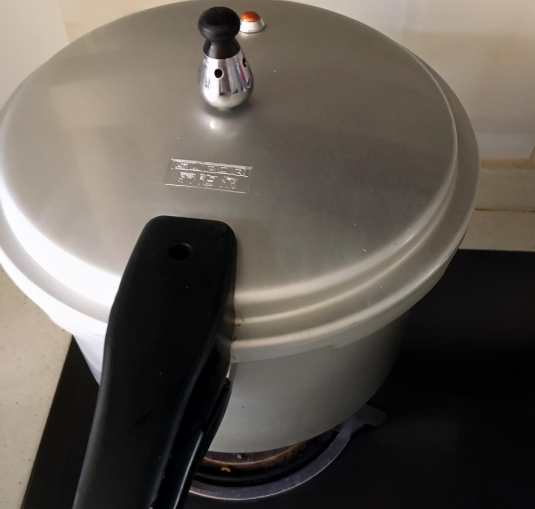 常喝|这2种食材搭配在一起,夏季要常喝,滋补不上火,我家一周炖2回