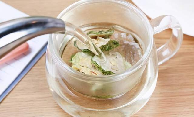 a300|血糖高的人,脚上会出现3种变化,哪怕占一个,也要检查一下血糖