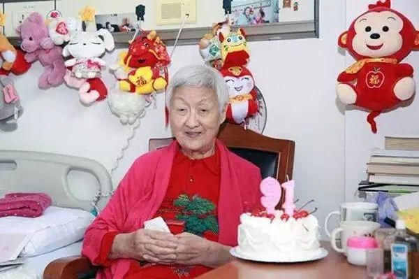  黄宗英|今晨，“甜姐儿”走了！