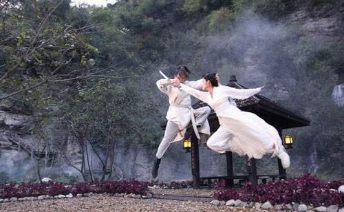 屠龙记|《倚天屠龙记》中各大门派待在自己的地盘不动,朝廷为什么围剿?