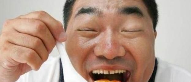 80岁的糖尿病患者40年来,糖控制有三个诀窍,两样东西很少碰