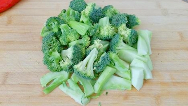 食物|肝炎、肝硬化最怕“七种”食物,每天吃一点,让肝更健康