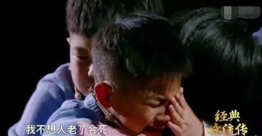 “妈妈，你会死吗？”两位妈妈的不同回答，造就了孩子不同的人生