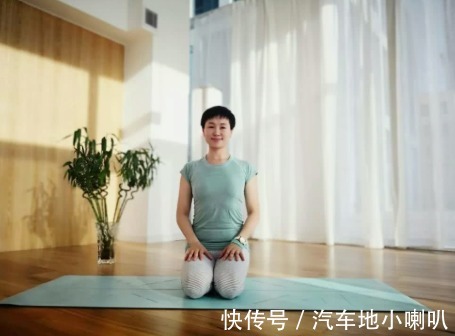 关节|远离膝关节炎的锻炼方法,每天早晚练一练,保护膝盖很轻松