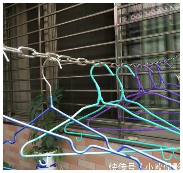 衣架|生活阳台不装“晾衣杆”,占空间大还很丑,聪明人都这样装,完美