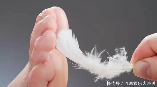 异常|血糖过高时,脚上会出现4个异常,三种食物,劝你还是戒掉吧