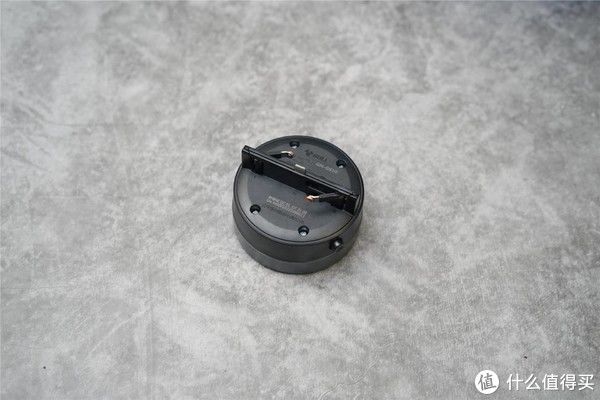 外圈|明装插座天花板？安装简单，即插即用的电力轨道插座系统初体验