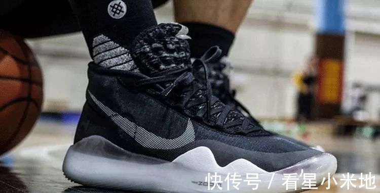 tpu 长江后浪推前浪,把旧鞋拍在沙滩上