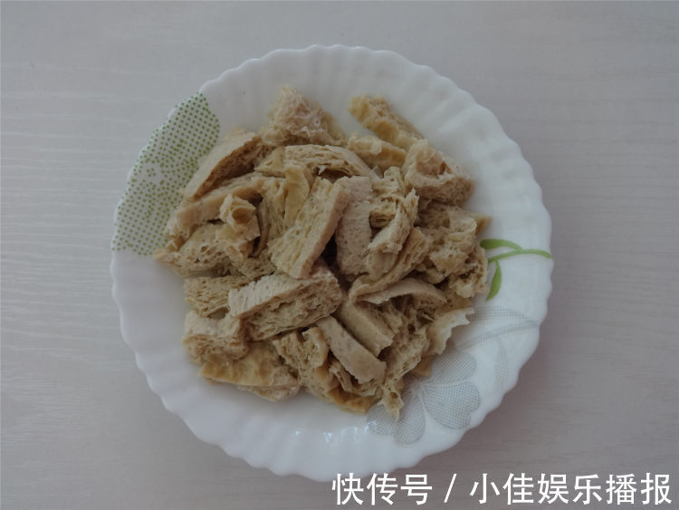 70岁婆婆教的凉皮做法，凉皮筋道还好吃，半个小时就搞定