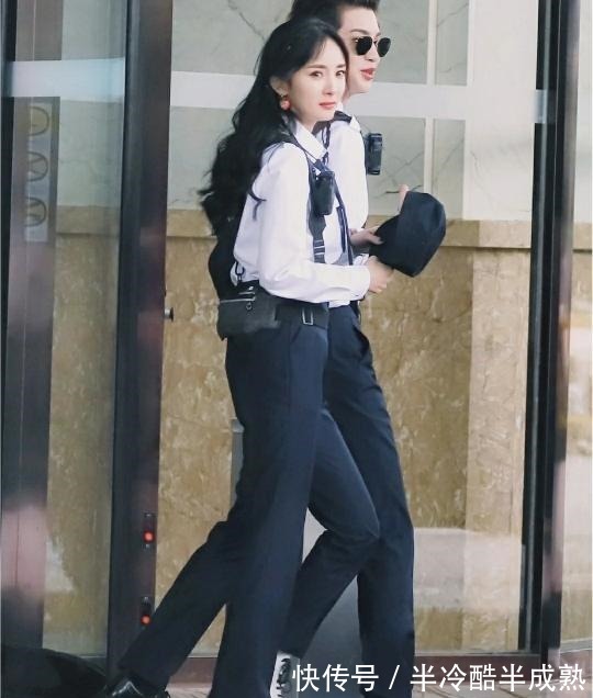 细长腿|杨幂的身材确实不错,穿搭更是扬长避短,凸显漫画腰和细长腿