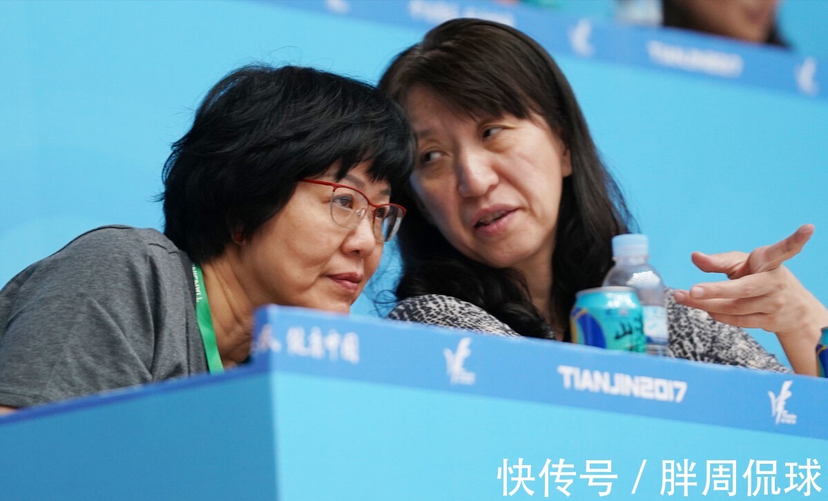 山东女排|郎平4人退出女排主帅竞选,人民日报说公道话,王宝泉空欢喜一场