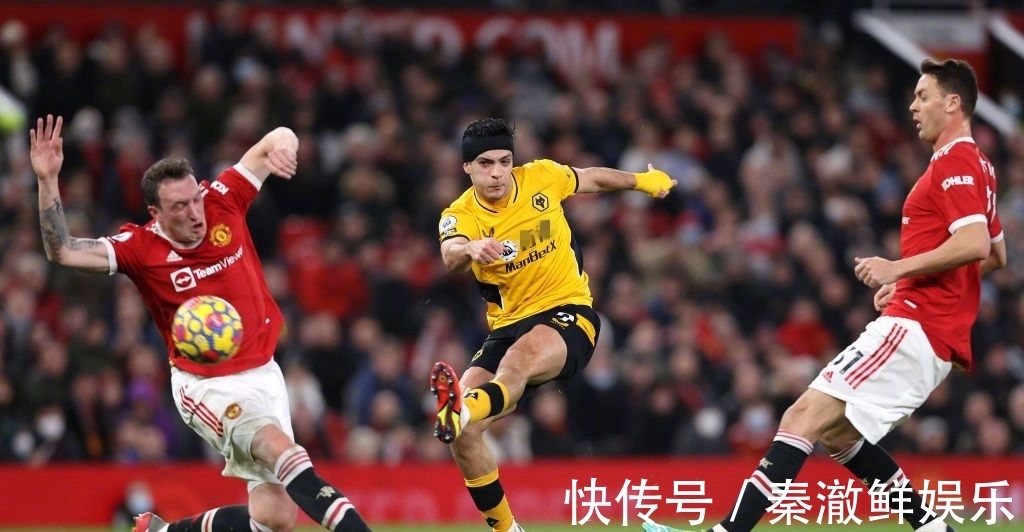 曼聯(lián)|0-1！英超大冷門！朗尼克走下神壇，曼聯(lián)創(chuàng)4大恥辱，C羅進球被吹