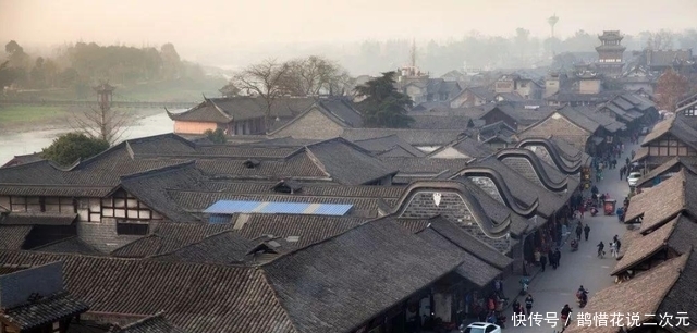 古镇|四川的烟雨古镇，有“小成都”的美誉，被称“活版清明上河图”