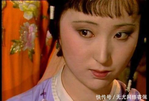 《红楼梦》宝玉被打宝钗深情表白, 黛玉放下了骄傲!