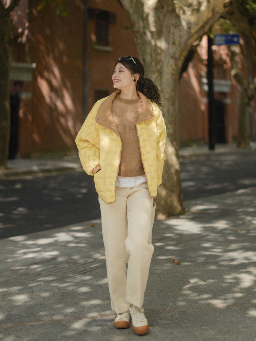 针织衫|冬天穿针织衫,怎么搭配更温暖?又很有气质的穿搭