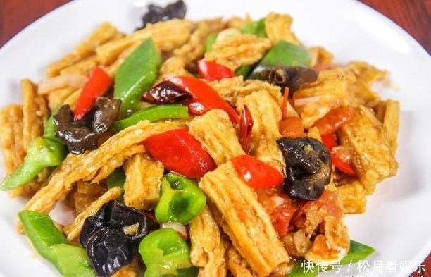 好吃|“烧腐竹”这样炒比肉都好吃，让你吃一次忘不了，上桌孩子抢着吃