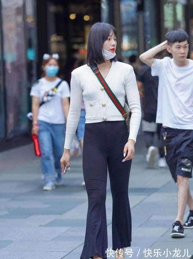 高跟鞋 甜美时尚的瑜伽裤穿搭让人眼前一亮,唯美清新感十足,活力四射
