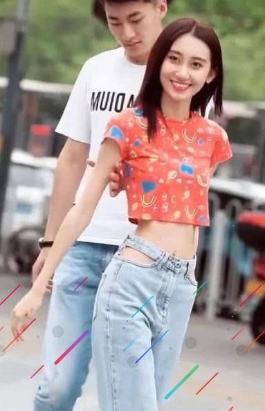 无限|街拍万里挑一的小姐姐,娴雅娇容性感无限,身材让人心动