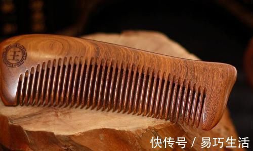 油脂|除了头发经常清洗，还有梳子别忘了，满是油脂细菌不少
