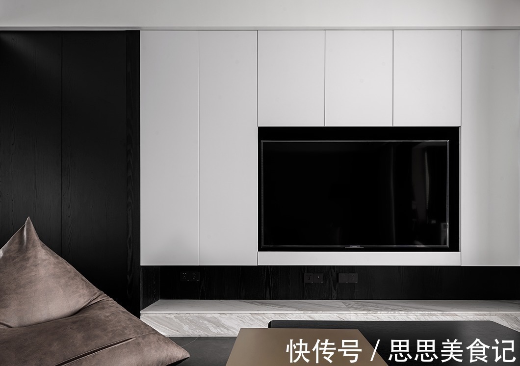 达芬奇|什么时候“沙发+茶几+电视”成了客厅标配?统统不要,住起来更爽