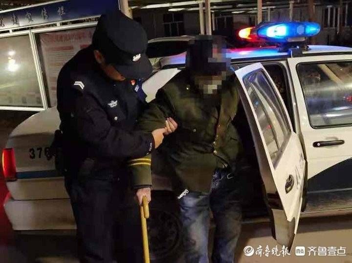 陡沟派出所|市中民警寒夜救助，为迷路老人照亮“回家路”