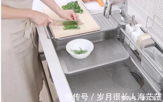 水槽|参观日本普通家庭的厨房,一进门我就愣了,水槽也太高级了