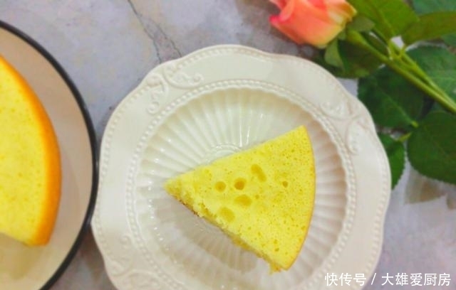 蛋糕最简单的做法，不用分离蛋白蛋黄，蓬松暄软，没有烤箱也能做