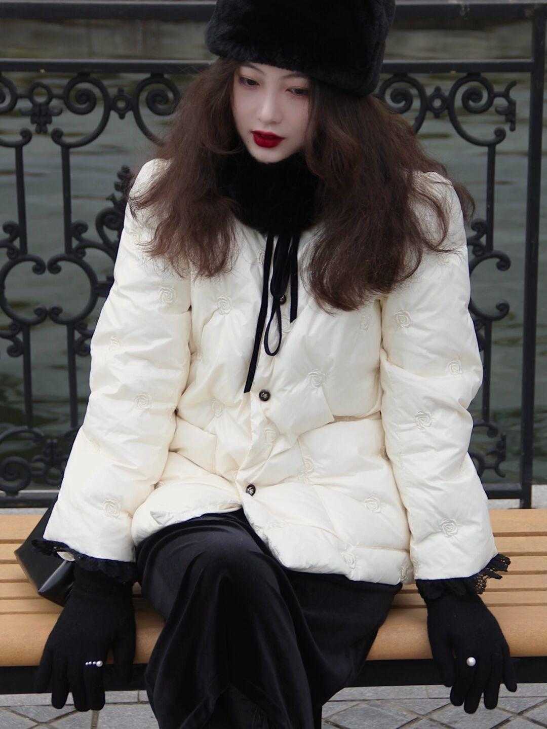 黑白配|冬天穿衣还得是黑白配,百搭精致不挑人,关键是穿再久也不会过时