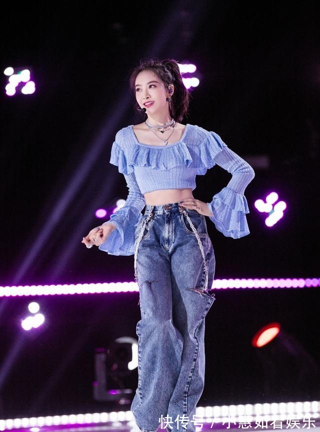 把“老爹裤”穿出淑女感的女生,一般有这几个搭配诀窍,真实用