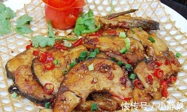 香煎鱼排|精选美食推荐:凉拌豆腐皮,腰果虾仁,香煎鱼排的做法