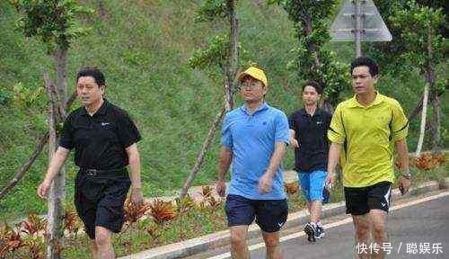 每天站立半小时，五十岁之后，腰椎很少出问题