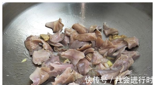 正确做法|猪肚怎么炖都不烂？原因是少了这1步！教你正确做法，软烂好嚼