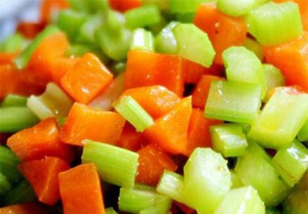 晒黑|一周最高温31度紫外线6级孩子怕晒黑变丑,多吃美容菜,美白嫩肤