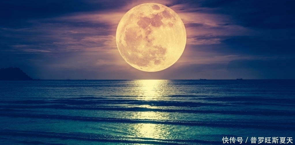 爱他明月好,憔悴也相关。读月光的古诗,