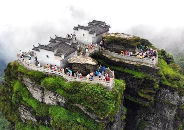 中国|中国最危险的寺庙悬空近2500米一桥连接两山顶，建造过程至今成谜