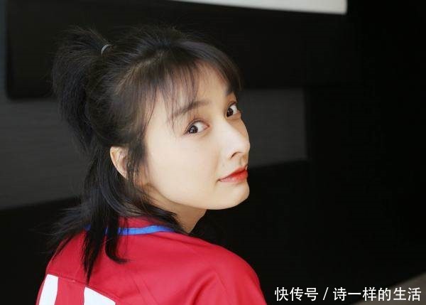 这位主持人抢何炅台词,找茬吴昕,引起观众不满