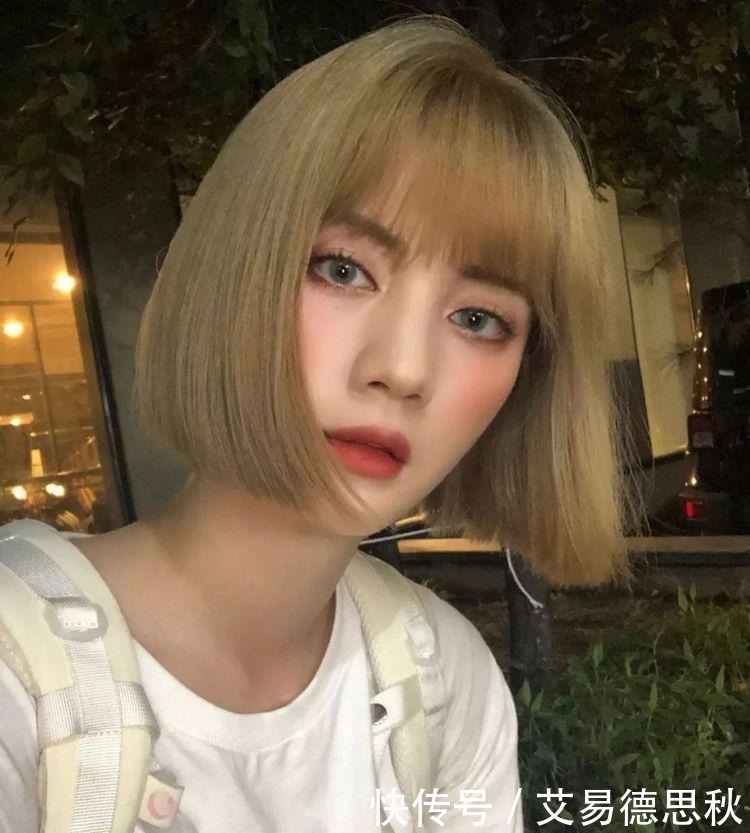 短发“一刀切”,不打理也好看