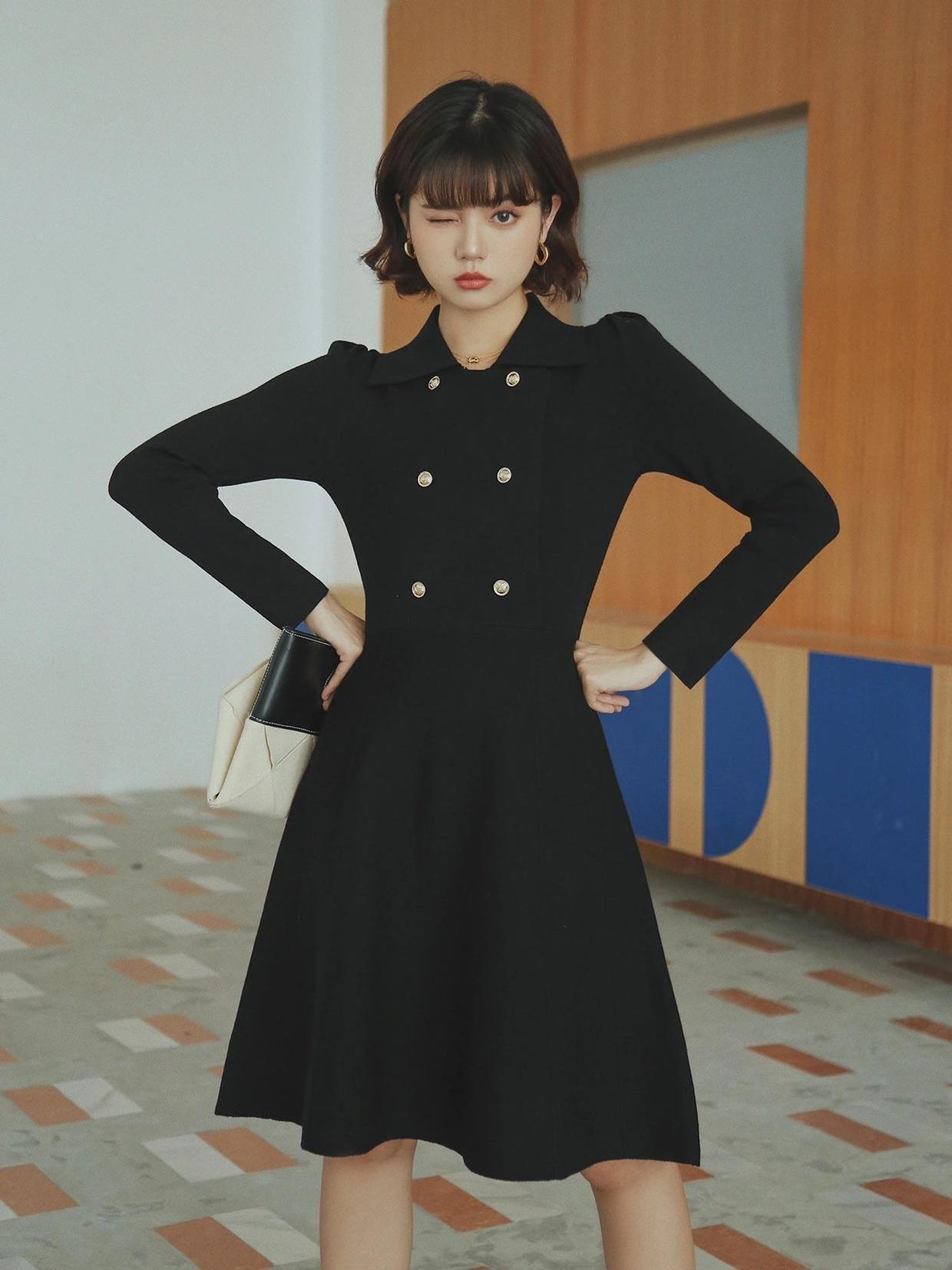 针织连衣裙 冬季穿搭没头绪?不妨试试这些纯黑色连衣裙,时髦百搭不挑人