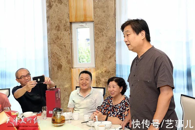 蓝天救援队|孙荣刚师生展滨海圆满收官呈两大看点:书画致敬英雄 收李建华为徒