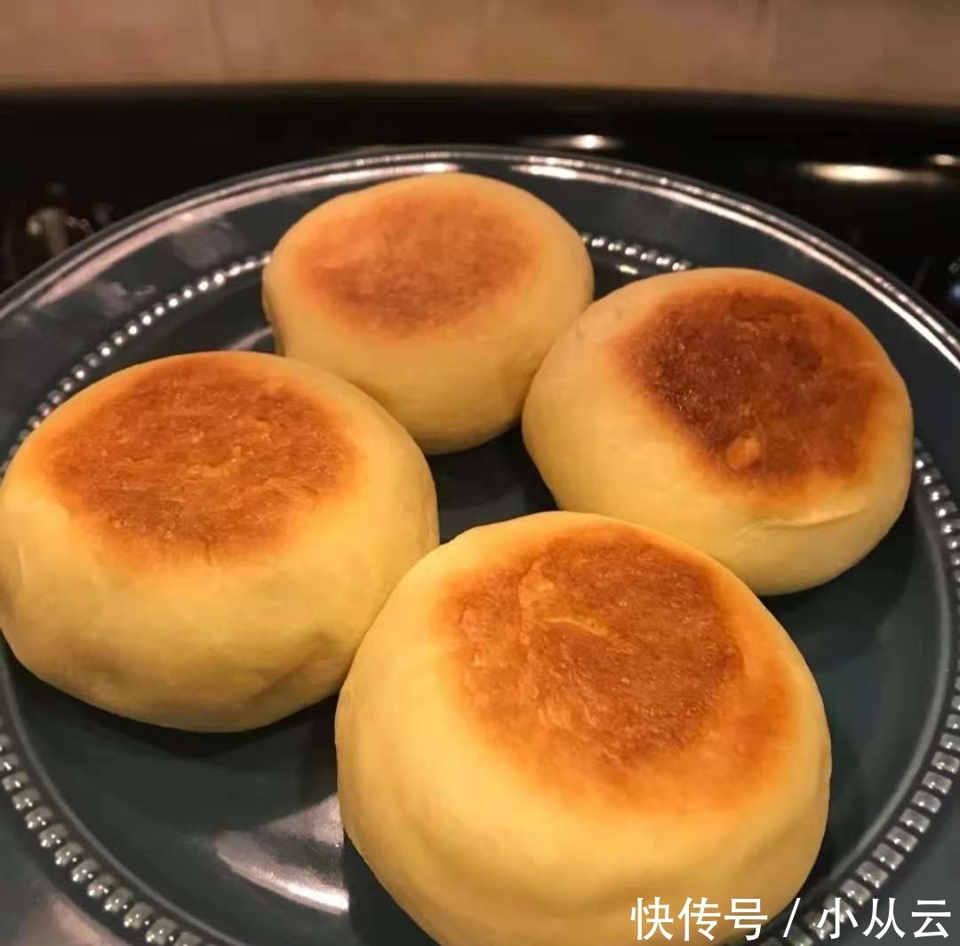 面包|3个鸡蛋,一碗面粉,不用一滴水,做孩子爱吃的面包,上桌吃光