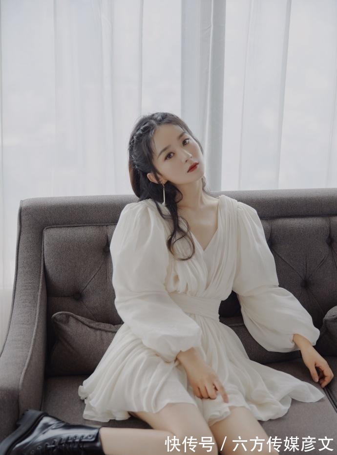 粉底液 美妆蛋失宠了?明星们化妆纷纷用上了粉底刷,难怪个个都是奶油肌