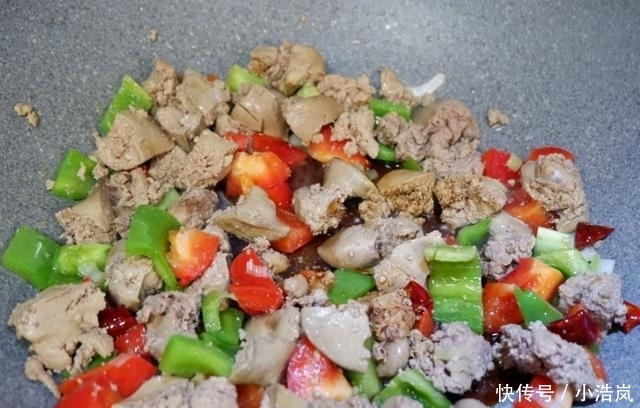 明目是猪肝的2倍,枸杞的6倍,隔三差五吃,孩子眼睛明亮视力好