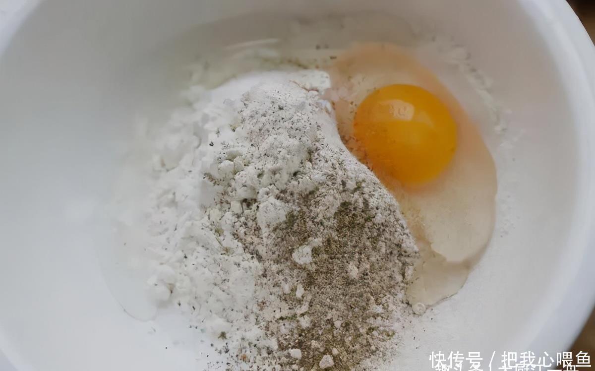 这才是金针菇最好吃的做法,金黄酥脆,做法简单,招待客人倍有面