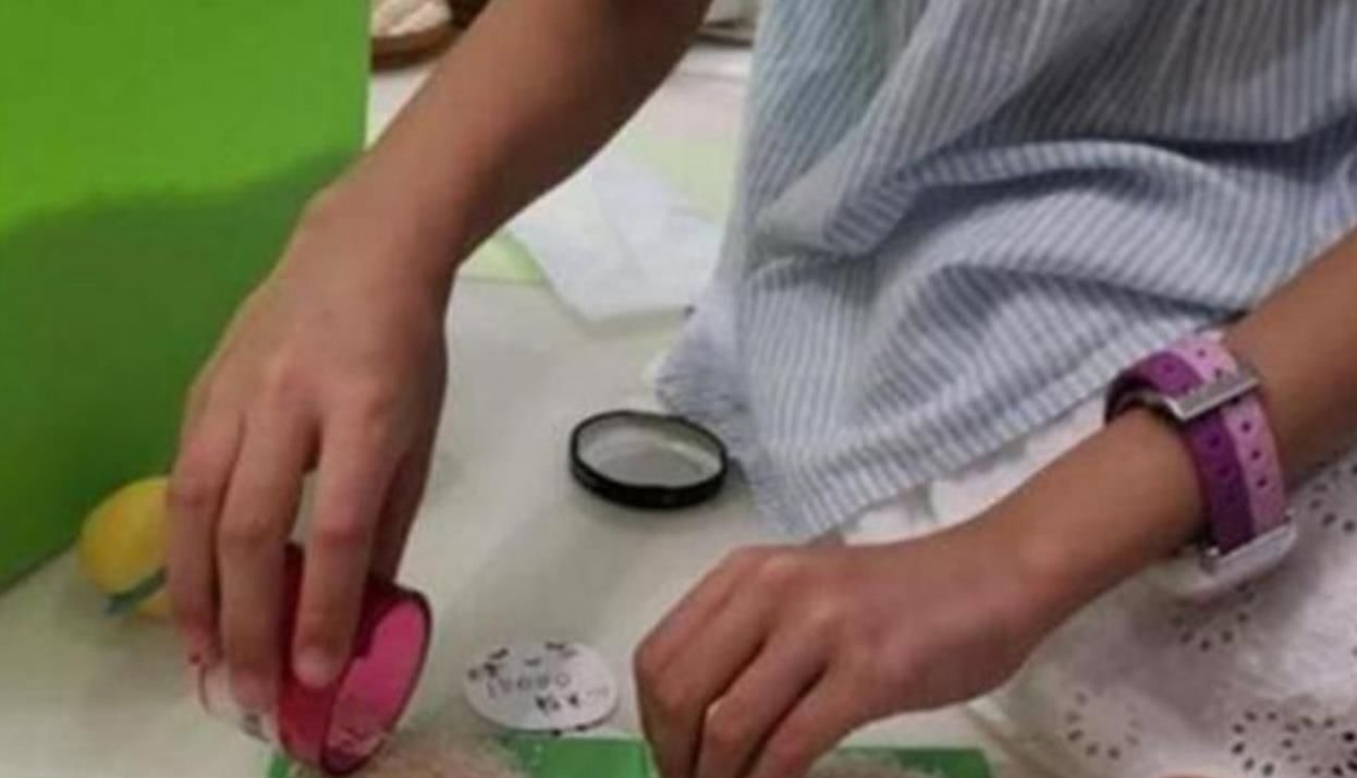 小王|“老师让带1万颗豆”, 宝妈陪娃数到半夜，质问老师反遭“打脸”