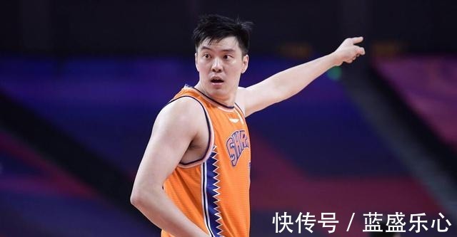 医护人员|正能量!上海男篮董瀚麟捐款10万,致敬奋斗在一线的医护人员!
