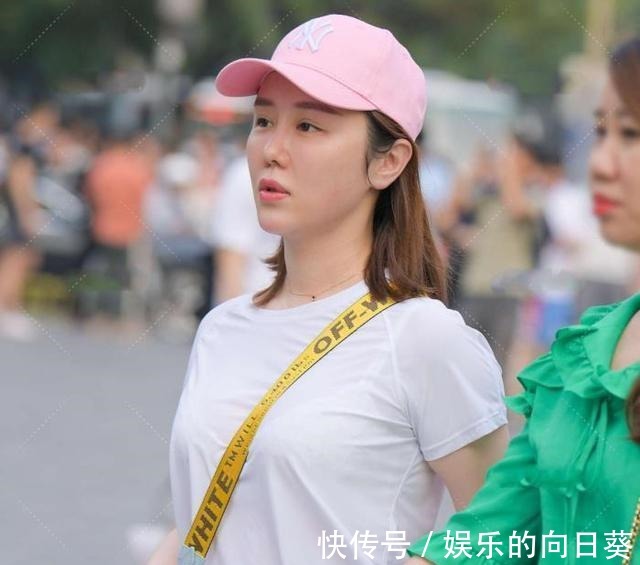 衣服 经典搭配不易出错,简单穿搭,彰显大气感