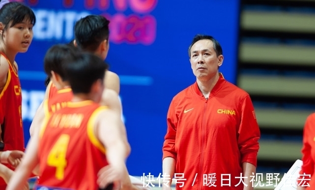 指挥者|12分惜败！双塔合砍35+12，李梦化身球场指挥者，一人发挥低迷