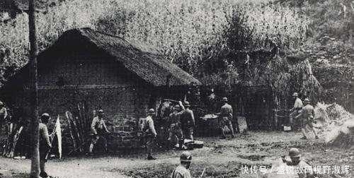 谢罪|日军来到这座村子扫荡,发现一块墓碑,念完上面的字连忙磕头谢罪